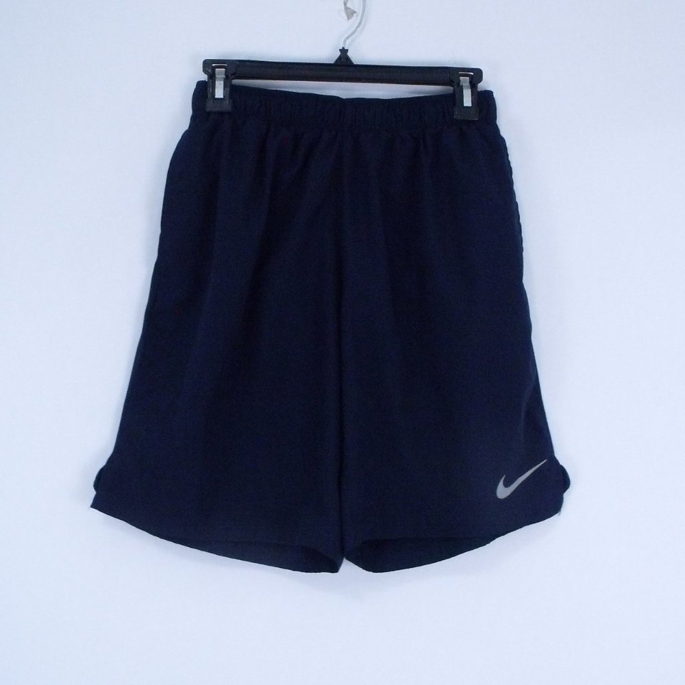 Nike Running Dry Challenger Shorts L